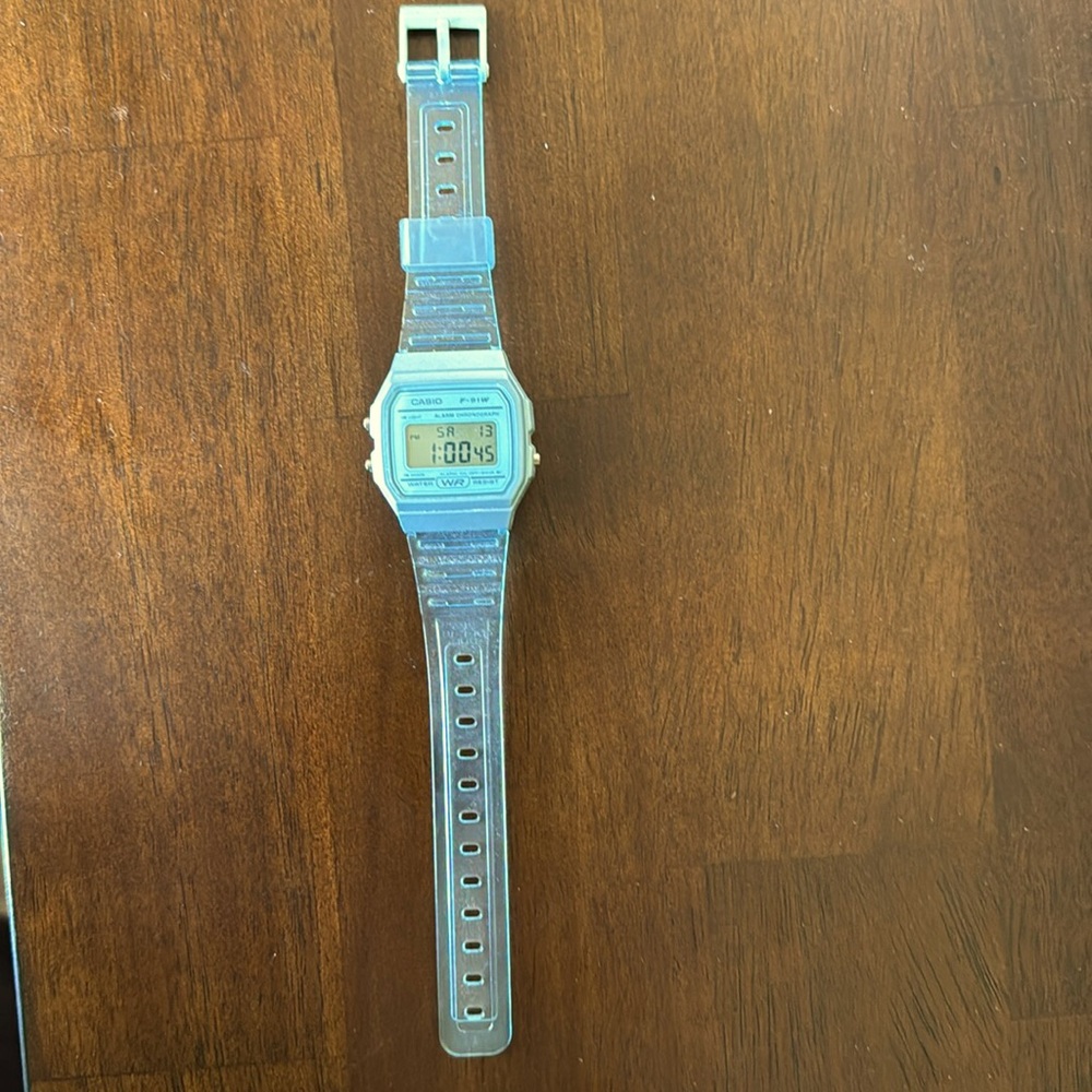 COPY - Casio Quartz watch with resin band.